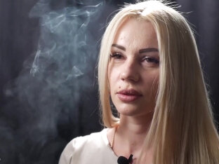 32 Yo Ekaterina With 18 Years Of Smoking Skills