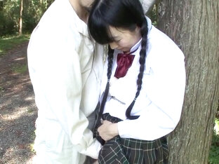 B2K1501-A school girl who can't stand it on her way home from school and gets fucked by a park manager