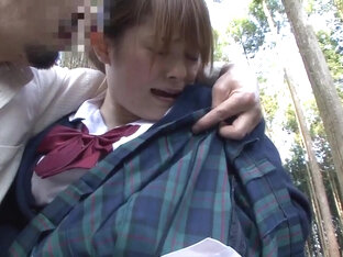aA2302-A school girl who can't stand it on her way home from school and gets fucked by a park manager