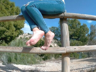 I Show You My Feet In The Open Air! Enjoy It!