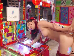 Chinese Girl Mio Sucks Cock And Enjoys Fucking