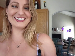 Curvy big booty and big tits blonde milf webcam tease