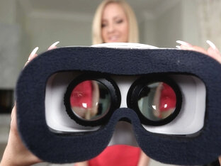 Virtual Reality Girls - RealityLovers